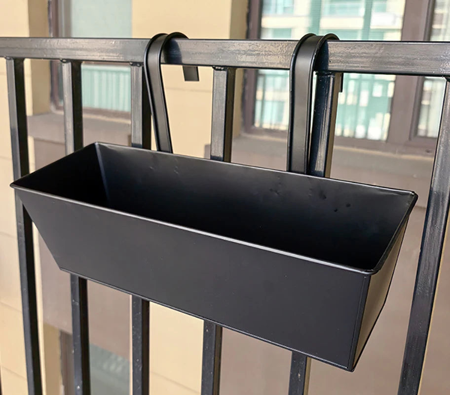 Outdoor Plants Planter Black Metal Iron Hanging Flower Pots Decks Railings Fence Buckets Modern Boho Wall Mount Window Box